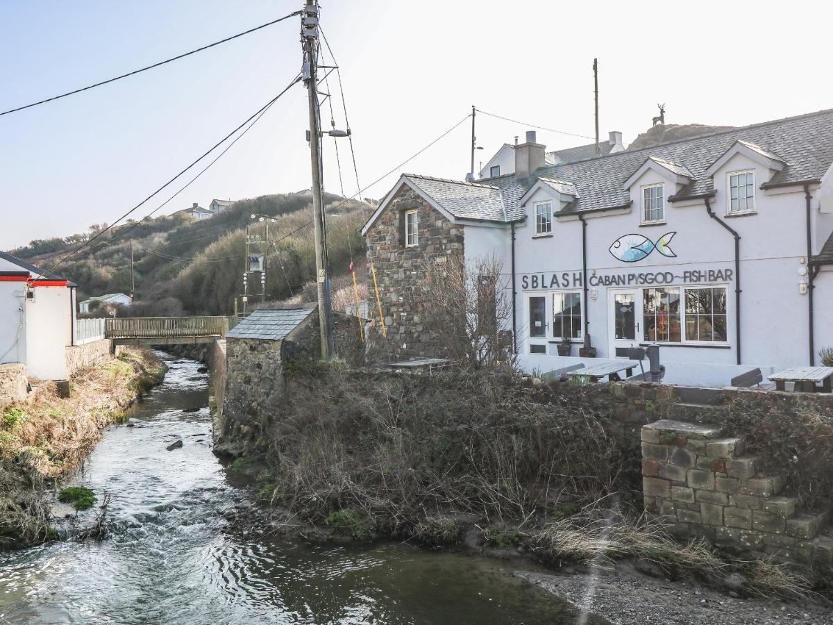 Tan Bryn 2 Apartment Aberdaron Exterior photo